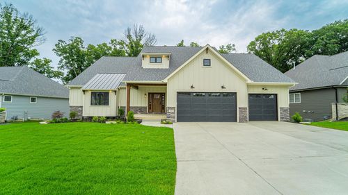 161 N Winterberry Dr, Valparaiso, IN, 46385-0010 | Card Image