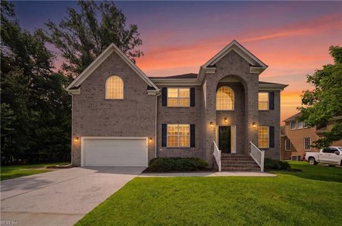 145 Sinclair Ln, Chesapeake, VA, 23322-4297 | Card Image