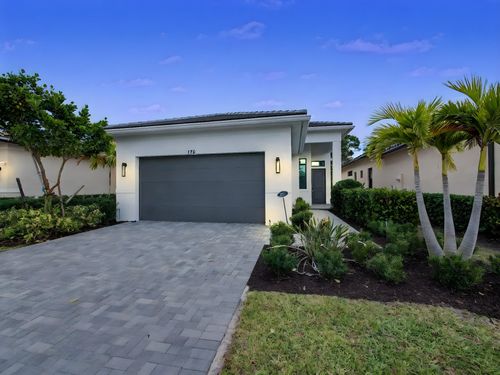 176 Se Via Sangro, Port St. Lucie, FL, 34952-6239 | Card Image