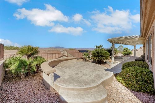 2025 Wildwood Lake St, Henderson, NV, 89052-8527 | Card Image