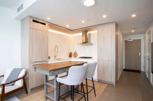 1103-15165 Thrift Ave, White Rock, BC, V4B0C1 | Card Image