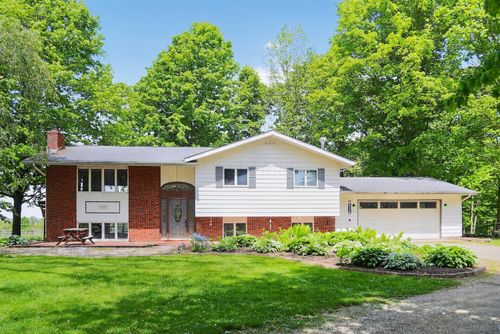 23783 Caves Rd, Gambier, OH, 43022-9789 | Card Image
