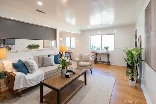 3-5969 Nelda St, Simi Valley, CA, 93063-4059 | Card Image