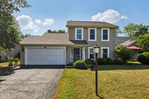 335 Farmhill Cir, Wauconda, IL, 60084-1793 | Card Image