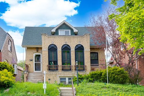 7047 26th Pkwy, Berwyn, IL, 60402-2554 | Card Image