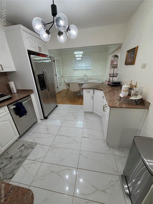 1823 N Elizabeth St, Dearborn, MI, 48128-2205 | Card Image