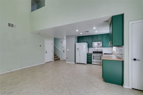 2927 Sapphire Sands Ct, North Las Vegas, NV, 89031-0571 | Card Image