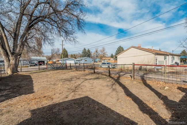 911 4 Th St, House other with 3 bedrooms, 1 bathrooms and 1 parking in Colorado Springs CO | Image 48