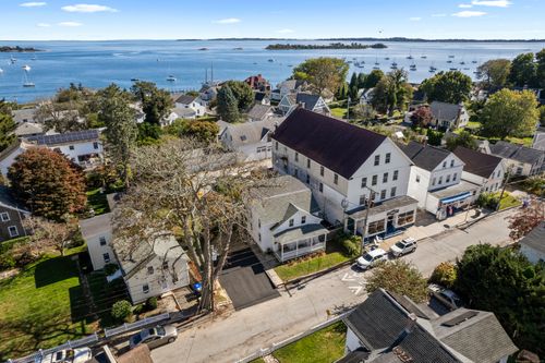 11 Pearl St, Groton, CT, 06340-5730 | Card Image