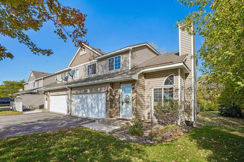 987 Hillwind Rd Ne, FRIDLEY, MN, 55432-5912 | Card Image