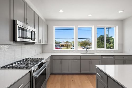 4-3600 Jetson Way, Austin, TX, 78723-5856 | Card Image