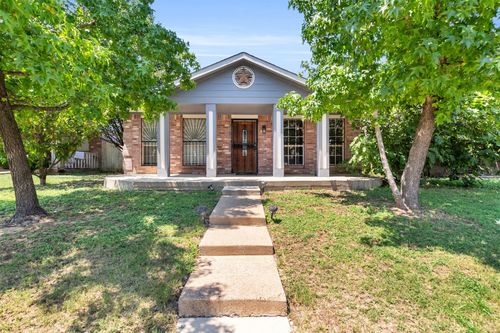 10407 Sand Springs Ave, Dallas, TX, 75227-7112 | Card Image
