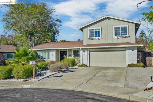 2198 La Orinda Pl, Concord, CA, 94518-3020 | Card Image