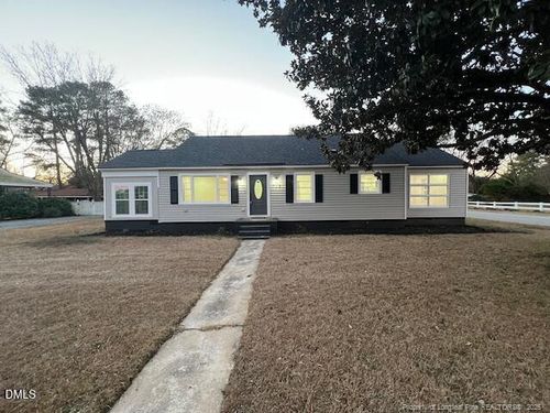 711 Memorial Ave, Dunn, NC, 28334-2315 | Card Image