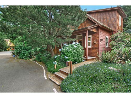 2050 Overleaf Loop, Yachats, OR, 97498-9494 | Card Image