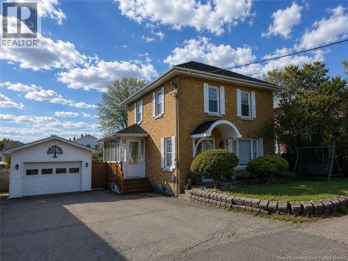 42 39e Ave, Edmundston, NB, E3V2X2 | Card Image