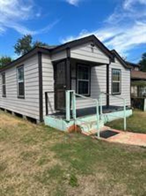 505 E 39th St, Houston, TX, 77022-4717 | Card Image