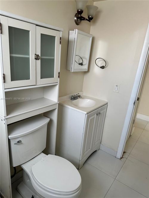 7-1640 Sw 1st St, Miami, FL, 33135 | Card Image