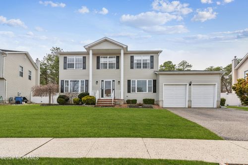 36 Netty St, Howell, NJ, 07731-2759 | Card Image