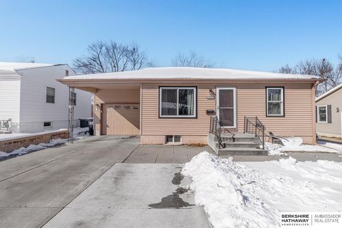4021 N 11th St, Lincoln, NE, 68521-2004 | Card Image