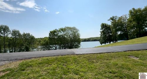 700 Kennedy Rd, Eddyville, KY, 42038-8638 | Card Image