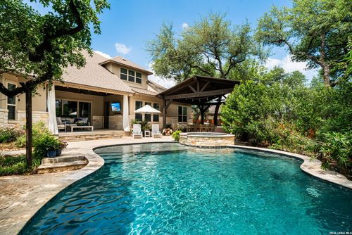 10233 Headwind, Boerne, TX, 78006-8671 | Card Image
