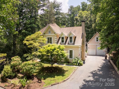 4 Silverstone Dr, Asheville, NC, 28805-1163 | Card Image