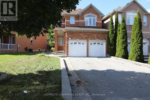 142 Estate Garden Dr, Richmond Hill, ON, L4E3X8 | Card Image