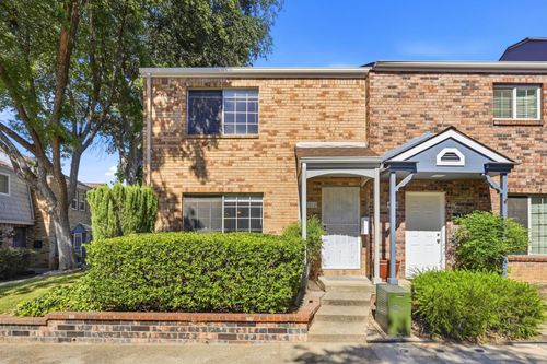 4010 Knoll Top Ct, Carmichael, CA, 95608-2174 | Card Image