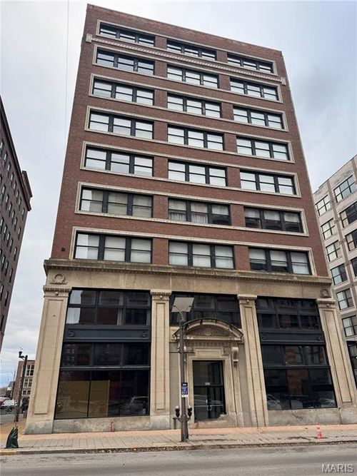 802-1619 Washington Ave, Saint Louis, MO, 63103-1811 | Card Image