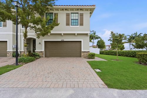 4300 Bradbury Ct, Riviera Beach, FL, 33410-1988 | Card Image