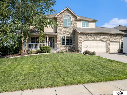 2231 Crystal Creek Dr, Papillion, NE, 68046-4670 | Card Image