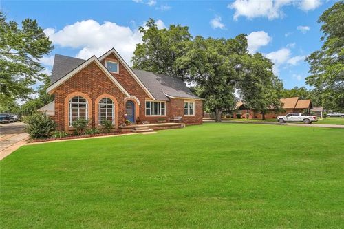 201 S Park Rd, Hobart, OK, 73651-3837 | Card Image
