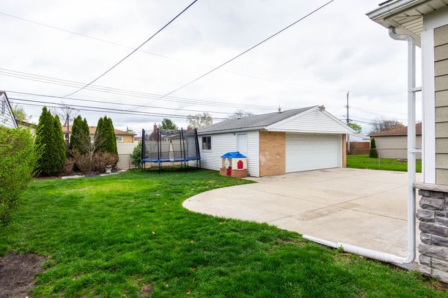 2993 Grange Rd, House other with 3 bedrooms, 2 bathrooms and null parking in Trenton MI | Image 41