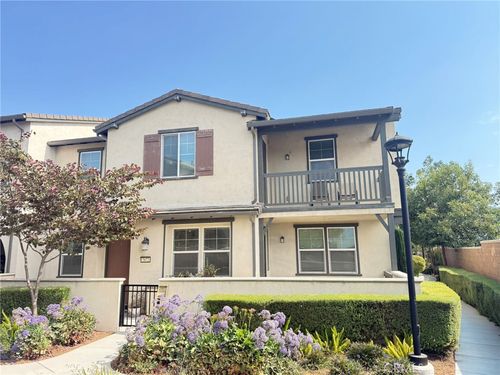 7072 Vernazza Pl, Eastvale, CA, 92880-6426 | Card Image