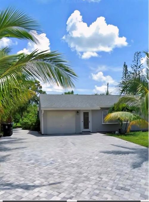 1813 Se Balleto St, Port St. Lucie, FL, 34952-6605 | Card Image