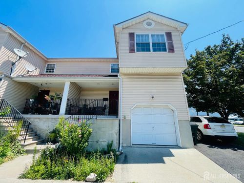 12 Ellen Ave, Perth Amboy, NJ, 08861-4900 | Card Image