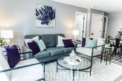 33-207-33 Westgate Dr, Dover, NH, 03820-5449 | Card Image