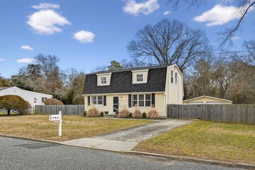 17 Siskin Ln, Cape May Court House, NJ, 08210-1103 | Card Image