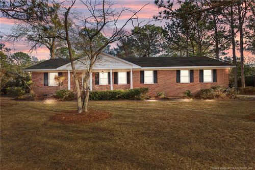 3659 Lake Forest Rd, Hope Mills, NC, 28348-1948 | Card Image