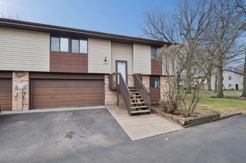 10529 Grouse Cir Nw, Coon Rapids, MN, 55433-6314 | Card Image