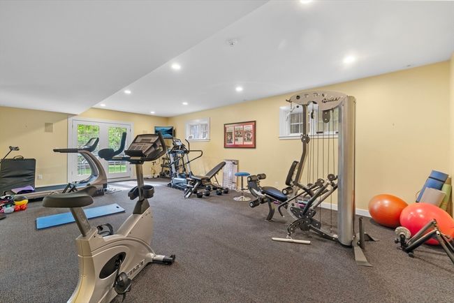 29 Philip St, House other with 6 bedrooms, 7 bathrooms and 6 parking in Medfield MA | Image 29
