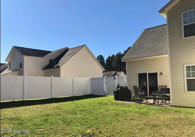 B - 1115 Brownlea Dr, Home with 3 bedrooms, 3 bathrooms and null parking in Greenville NC | Image 11