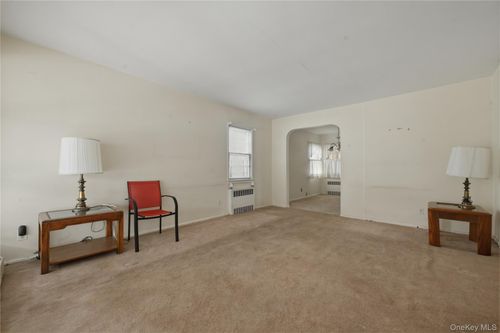 4525 216th St, Bayside, NY, 11361-3450 | Card Image