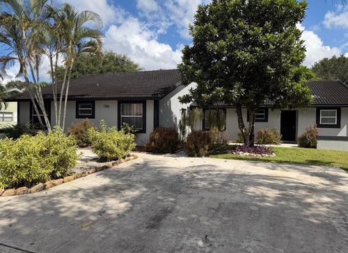 1392 Riverside Cir, Wellington, FL, 33414-5515 | Card Image