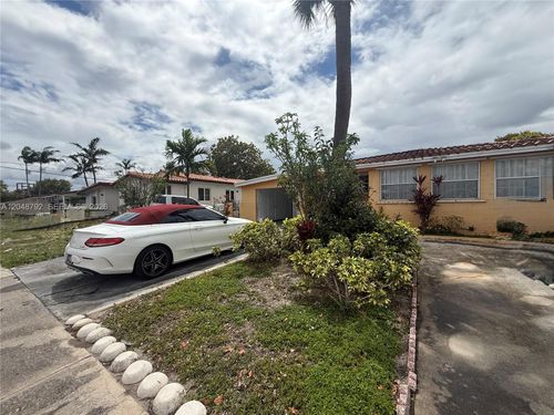 4470 W 1st Ave, Hialeah, FL, 33012-4017 | Card Image