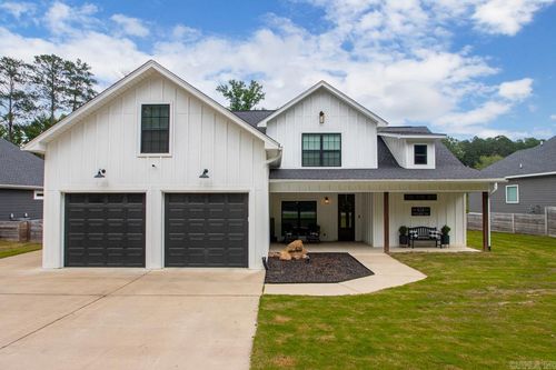 616 Hiram Dr, Bauxite, AR, 72011-8035 | Card Image