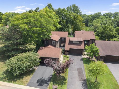 2217 Rhine Rd, West Bloomfield, MI, 48323-3068 | Card Image