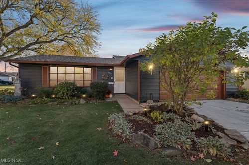 1911 W 30th St, Lorain, OH, 44052-4207 | Card Image