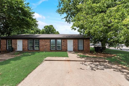 1000 Mary St, Arlington, TX, 76010-2716 | Card Image